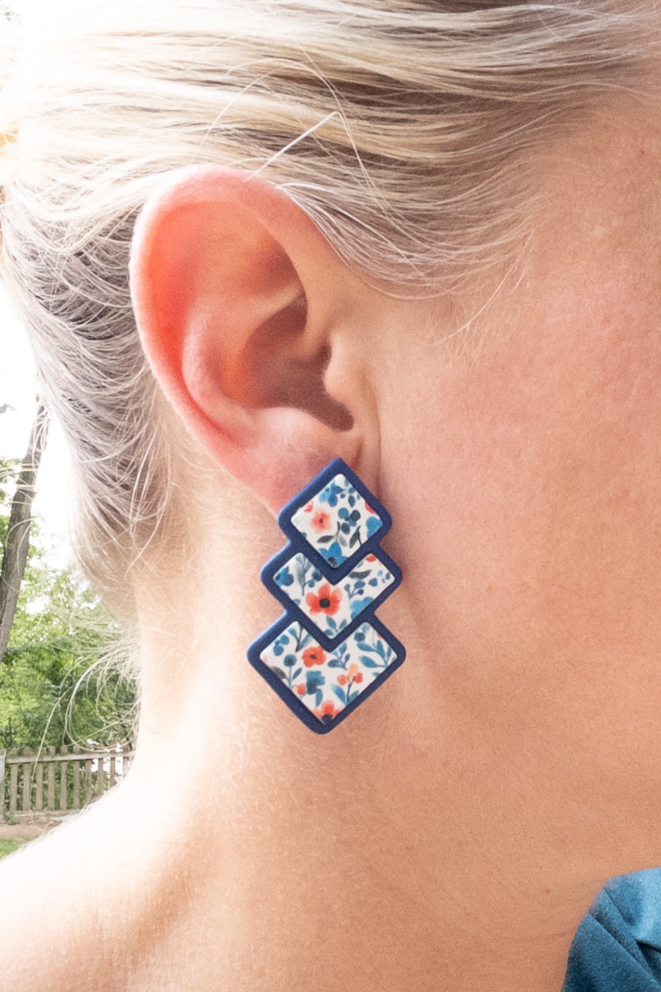 Red, White and Bloom, Triple Diamond