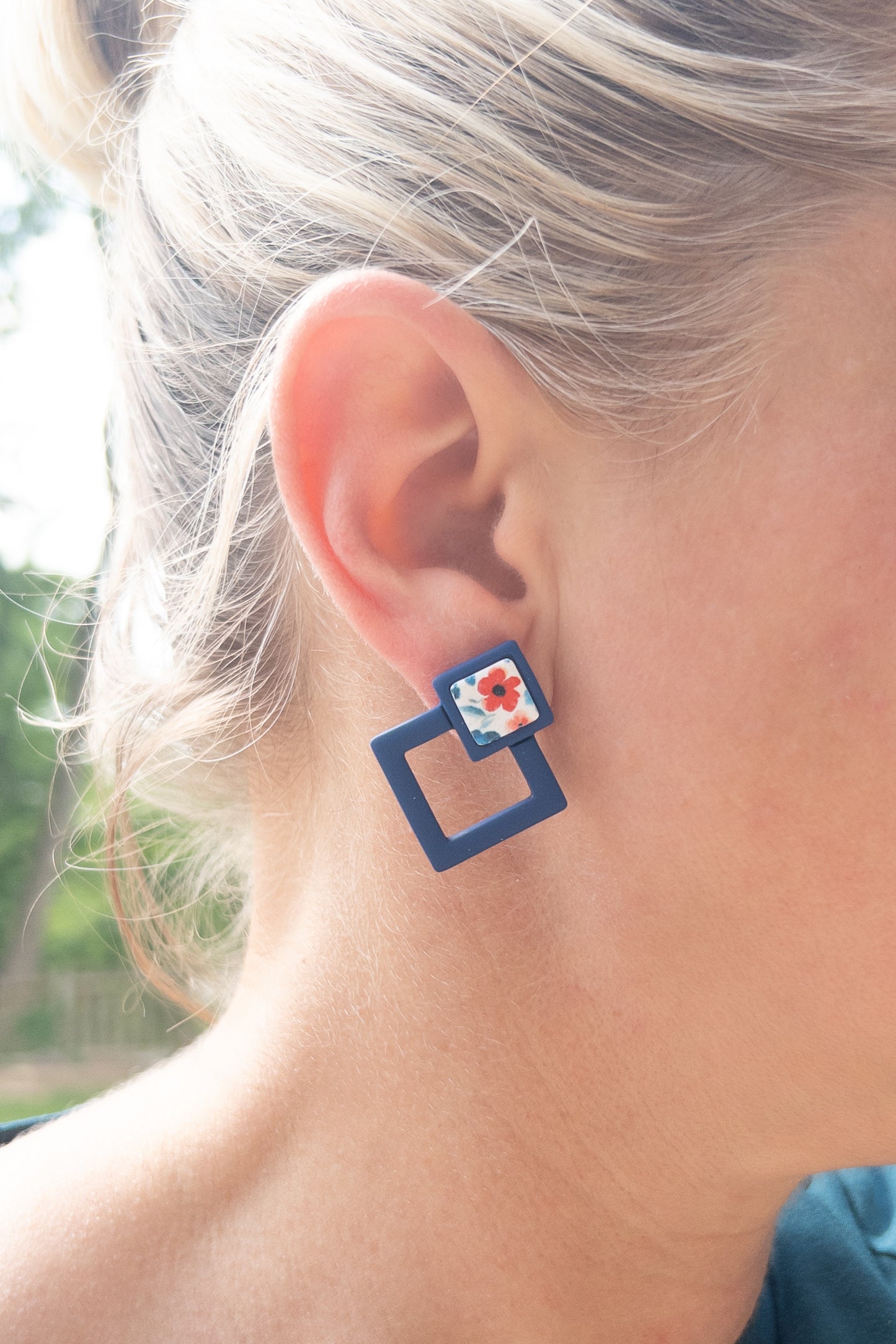 Red, White and Bloom, Mini Diamond