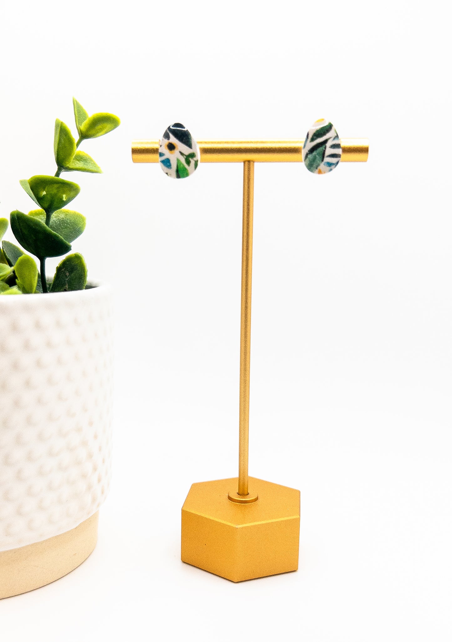 Golden Wild Bloom Mini Teardrop Stud