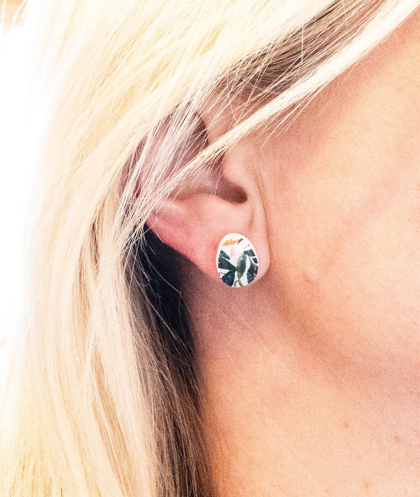 Golden Wild Bloom Mini Teardrop Stud