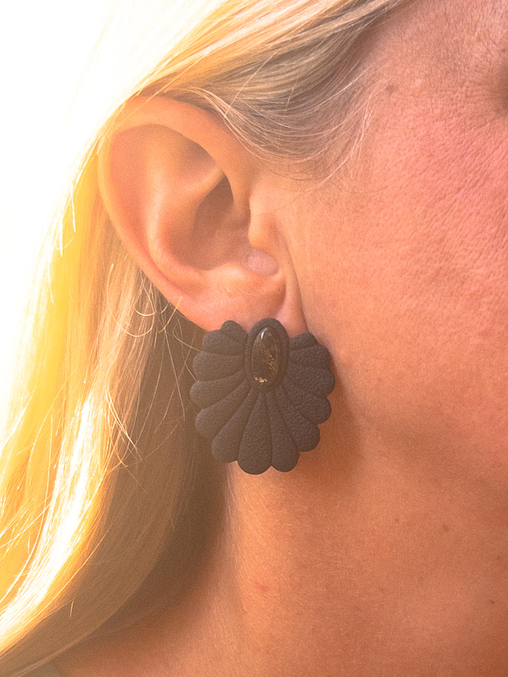 Black and Gold Marble, Fluted Inlay