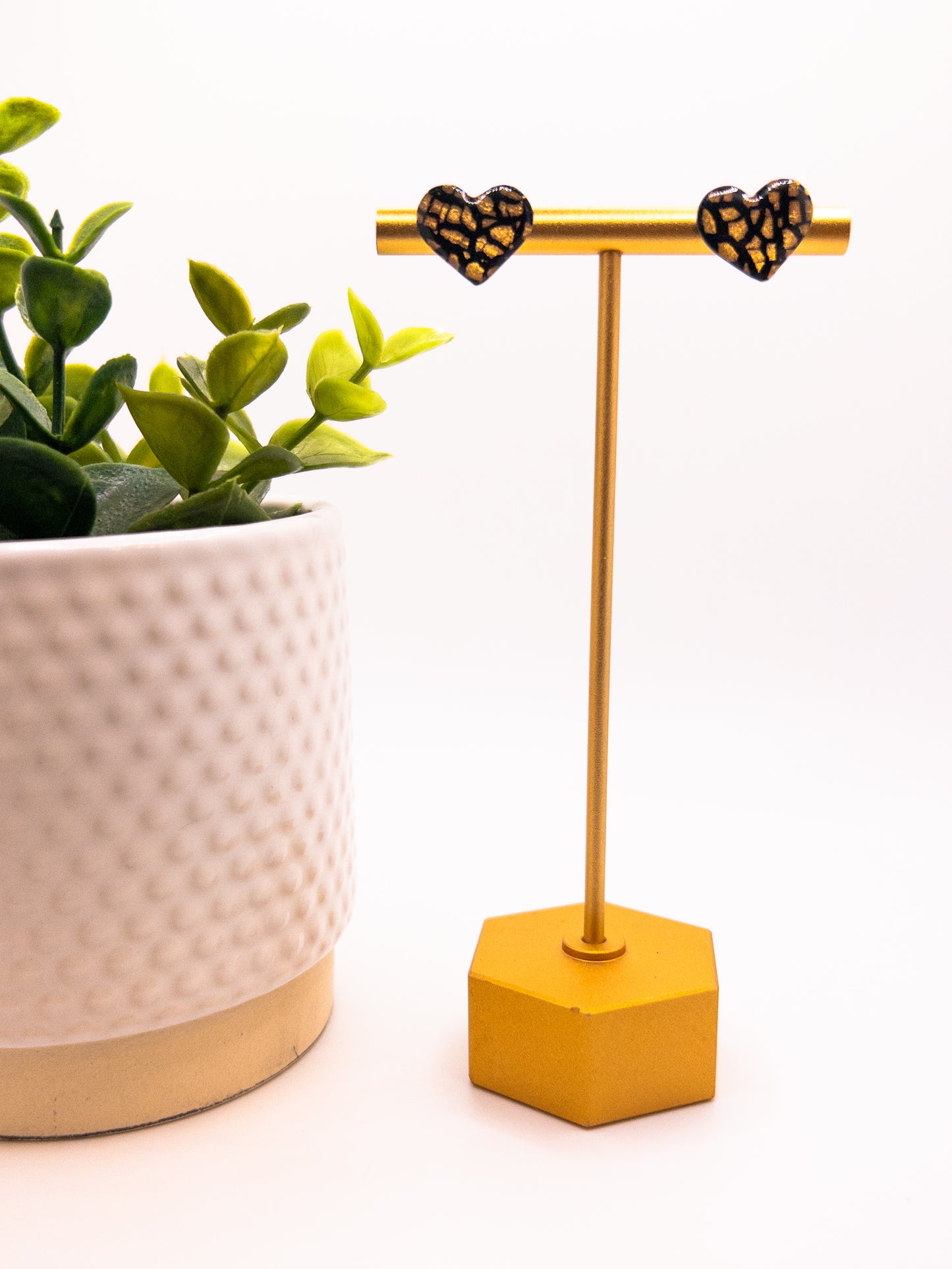 Black with Cracked Gold, Heart Stud