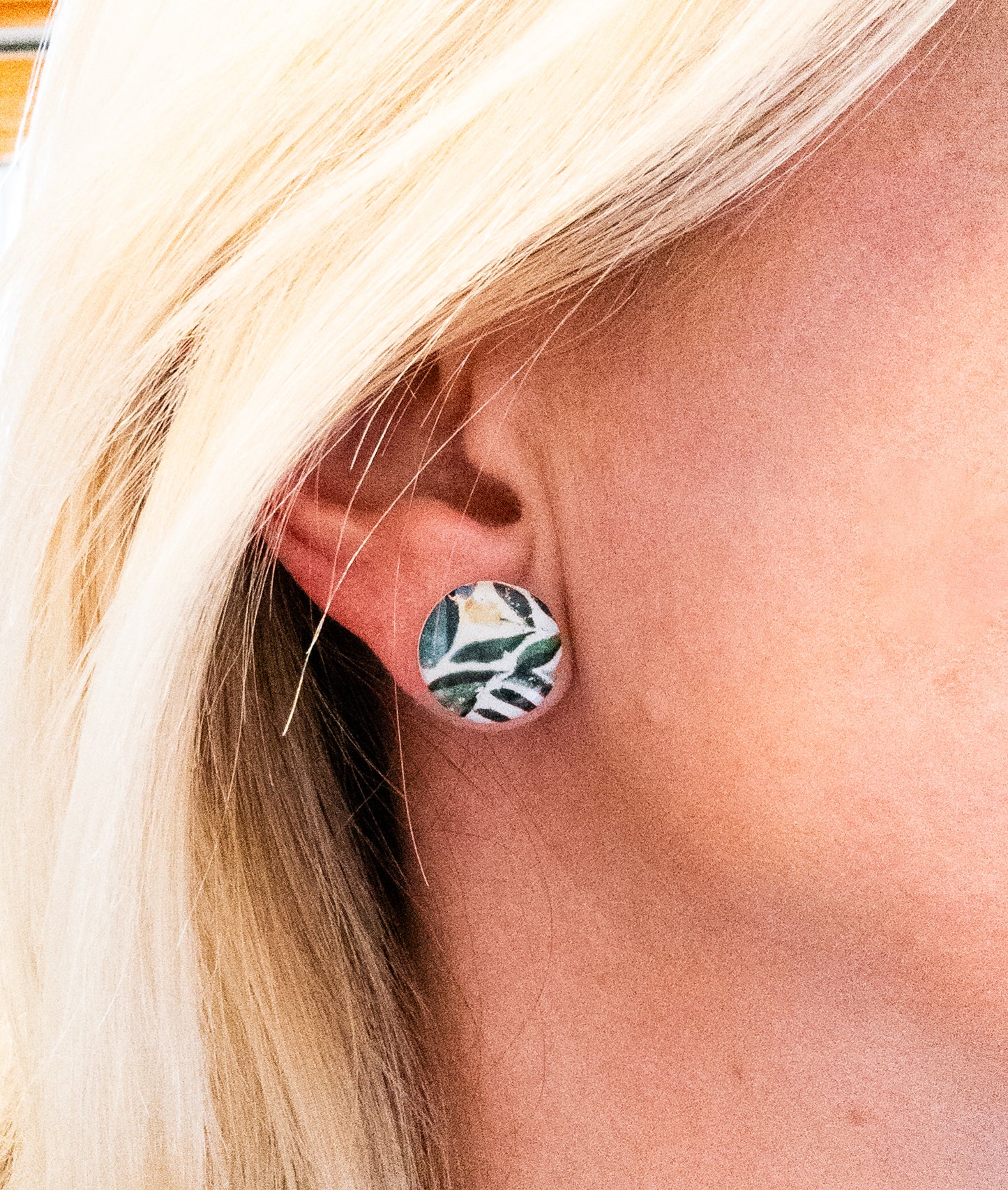 Golden Wild Bloom Circle Stud